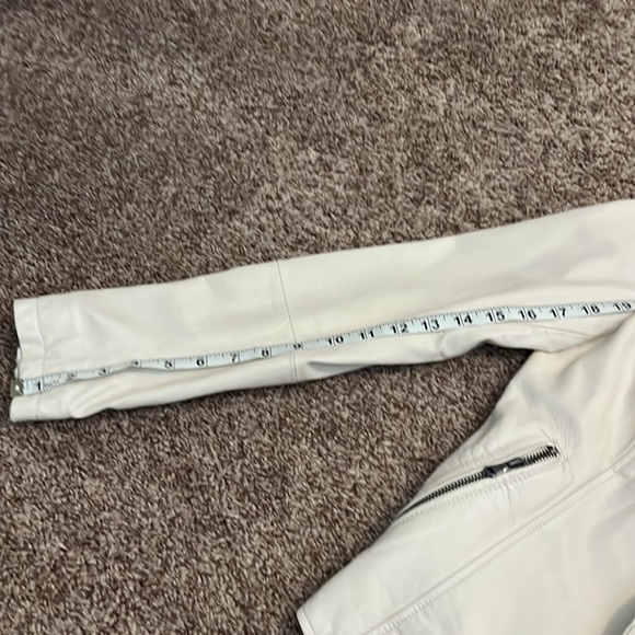 Zara Cream Studded Lambskin Moto Jacket EUC Size Medium - Picture 5 of 5